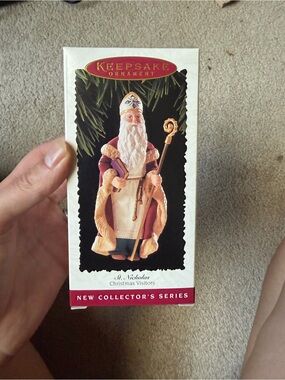 1995 Hallmark Keepsake ornament
St Nicholas Christmas Visitors #1 in series